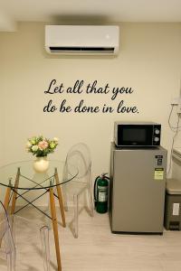 Sunrise Seaview Studio near AYALA