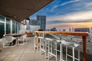 The Gallery Loft - Downtown finest