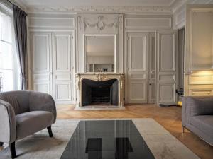 Appartement Quai Dorsay Exception Apartment in Paris