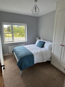 6 bed house, 4 bath house in Brickens