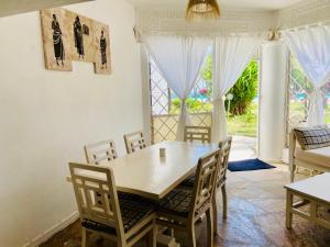 Nautical Nest Beachfront Apartments