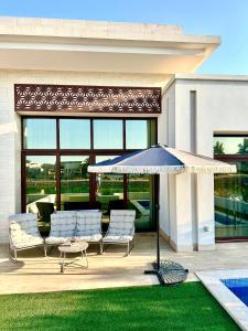 Luxury Villa with Private Pool and Lagoon view