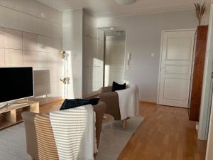 Kaksio järvinäkymällä ja saunalla Lahden Satamasta