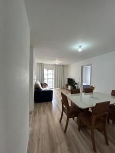 Apartamento 03 dormitorios BC