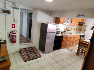 Jennys Vintage Studio - Motorcycle Friendly