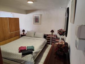 Jennys Vintage Studio - Motorcycle Friendly