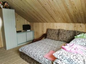 Котедж У потічка