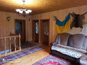 Котедж У потічка