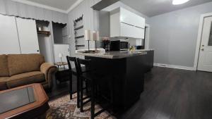 1 Bedroom apartment in downtown Crown Point
