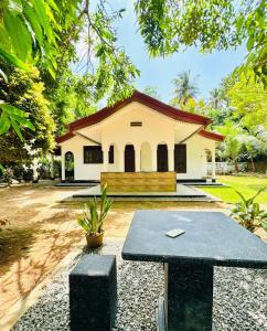 Sathsara Villa Rooms
