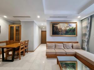 The Luxe Nest Landmark 81