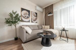 Бизнес & Арт апартамент - до Панаира и Капана