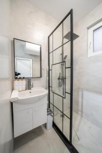 Бизнес & Арт апартамент - до Панаира и Капана