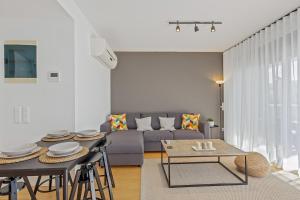 Orfeos B1 Modern Retreat in Glyfada