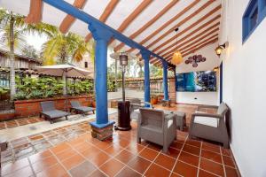 Sweet Helen Casa Santa