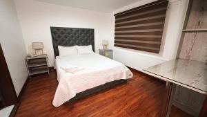 Sanchz Aqua Lounge Hotel by Chat Noir