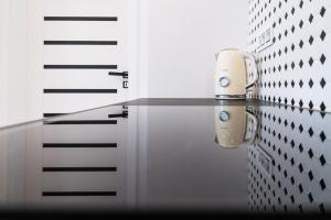 Vary Essence - Elegant Stay with Balcony