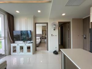 Delmare Beachfront Bangsaray