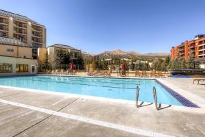 Main Street Station Suite by Ski Country Resorts