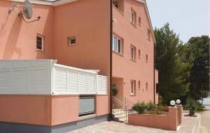 Amazing Apartment In Orebic With Wifi