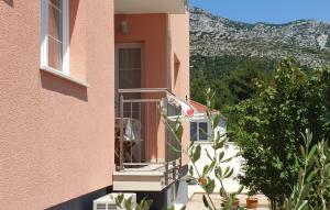 Amazing Apartment In Orebic With Wifi