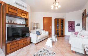 2 Bedroom Stunning Apartment In Carloforte