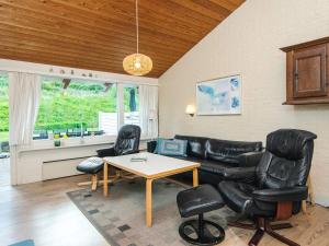 6 person holiday home in Aabenraa