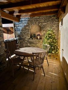 Le Panoramique, La Salle Derby Village