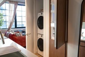 Lux Bronx Apt Rooftop, Pool, Gym, Cinema