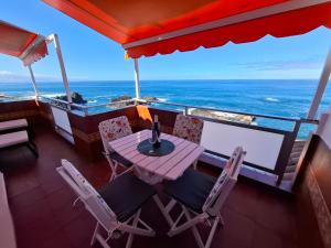 Oceanfront apartment with large terrace