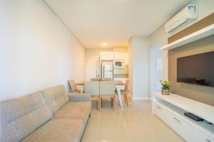 Apartamento vista para o mar com 02 dormitórios