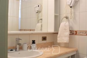 Disegni 04 - Departamento 2 habitaciones Copiapó, Avenida Francisco de Aguirre