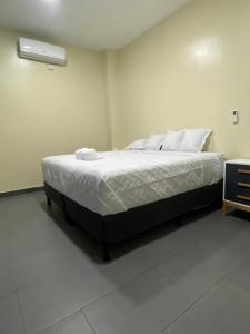 Kosta Brava Hotel y Restobar