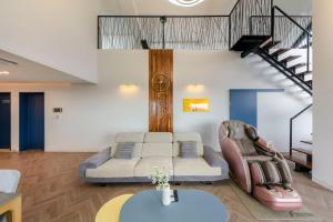 With UHouse4F, which boasts a fantastic ocean view