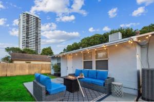 3BR Near Peanut Island | Events, Grill & Games