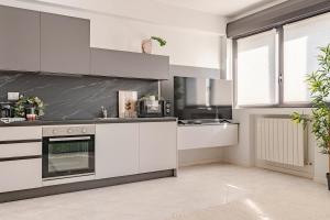 Central Bergamo Apartment, Near Airport and Train