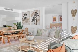 Oracle Resort Lvl 22 Beach Views