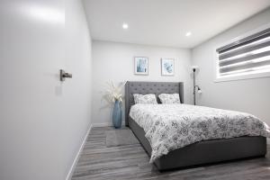 3 - Bedrooms Cozy Cove Extension