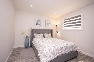 3 - Bedrooms Cozy Cove Extension