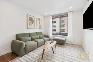 Stylish 2-Bedroom Near Central Park - Laundry - Elevator