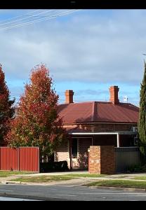 Home on Hume ! In Town 3BR Home With Garden, Pets Welcome