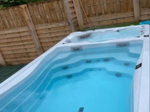 Mobil-home 3 chambres avec terrasse, Jumièges - API-1-52-834