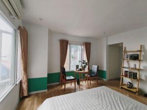 Jasmine West Lake Apartment