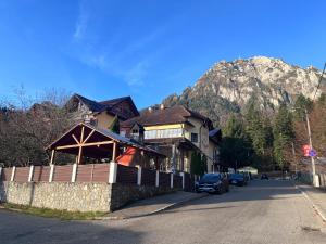 Kalinderu Slope View