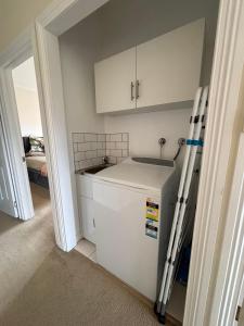 Stay - East Wynyard Beach