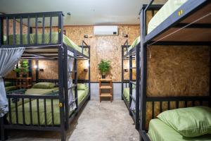 Gina hostel kohlanta