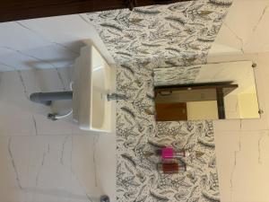 Inn34 By Blessings Hospitality - Porur Near DLF