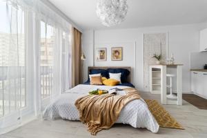 Deluxe Studio Apartment with AC only 900 m to Central Station