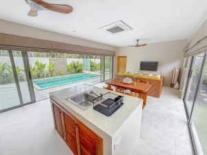 Villa Souimanga 2Bed Balinese style Garden & Pool