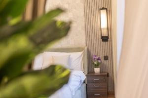 Luxury Condo 3 BR in Dubai Marina Sulafa 4004